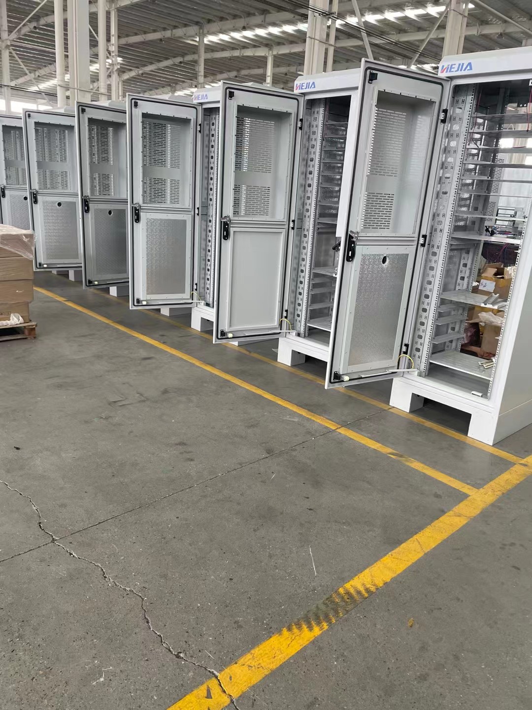 新乡市钣金加工机箱 - 价格